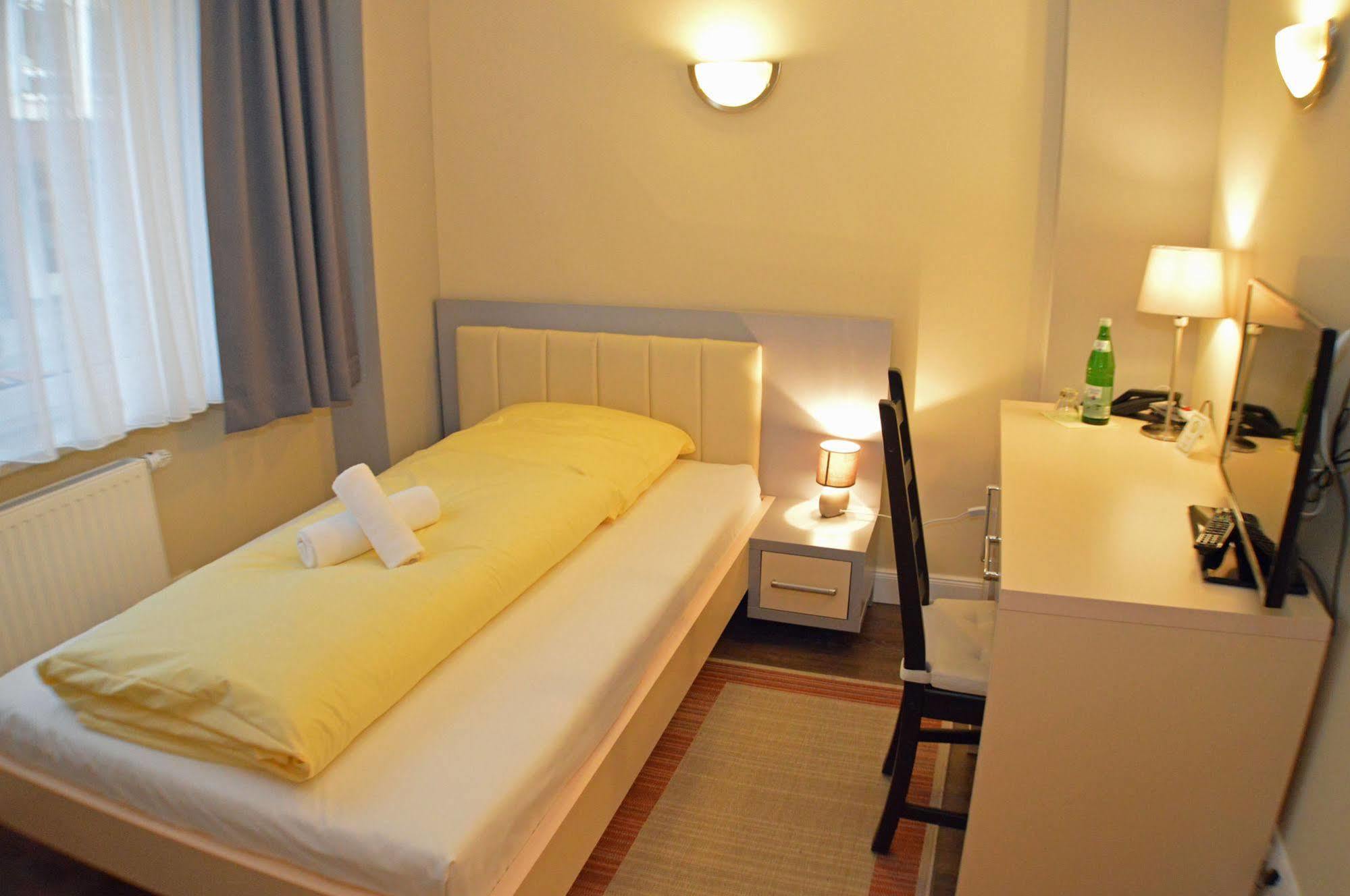 Hotel Jeta Hamburg Dış mekan fotoğraf